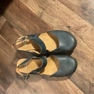 Blue Dansko Wood Sandal Heels size 38